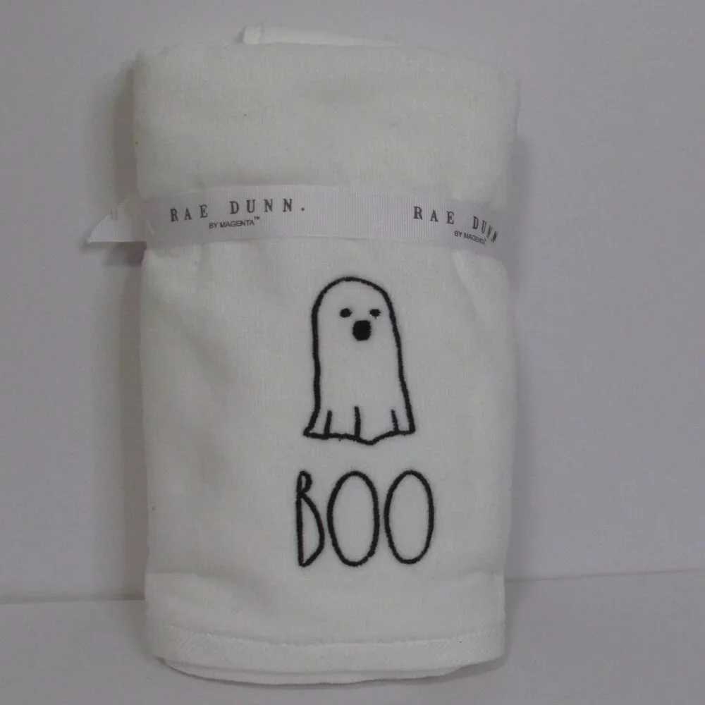 Rae Dunn Set of 2 White Halloween Hand Towels w/ Black Embroidery BOO/Ghosts NWT